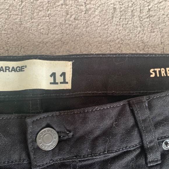 Garage Black Shorts - Picture 4 of 4